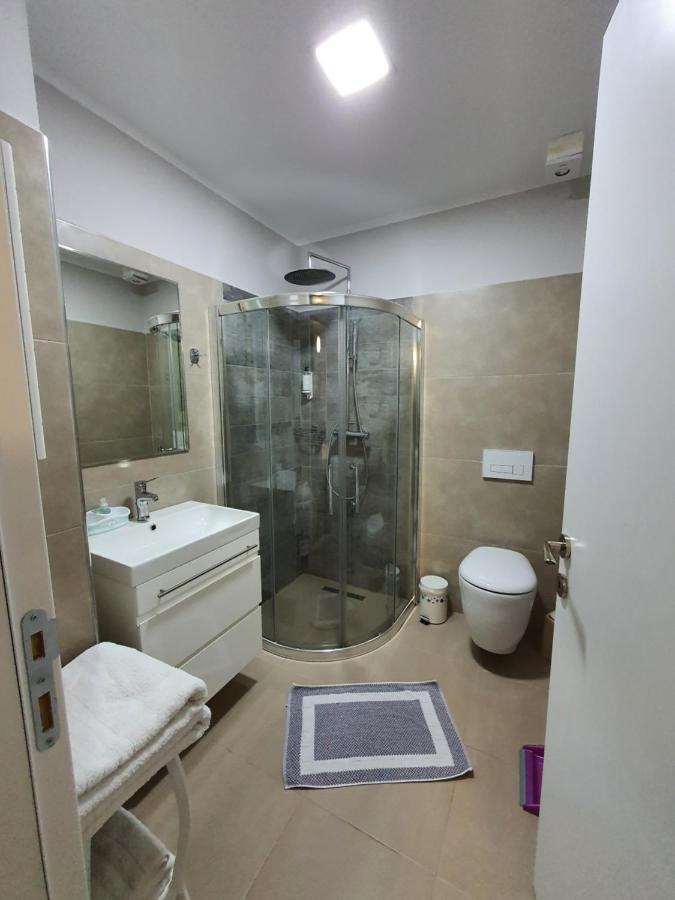 My Hotel apartamentowy Tirana